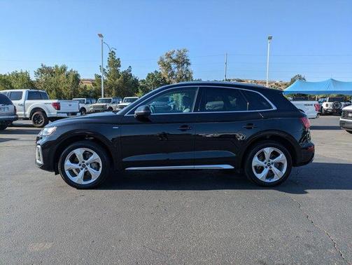 2022 Audi Q5 45 S line Premium Plus