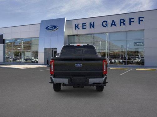 Agate Black Metallic 2026 Ford F-350 Lariat Super Duty