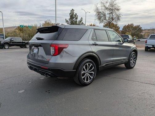 2021 Ford Explorer ST