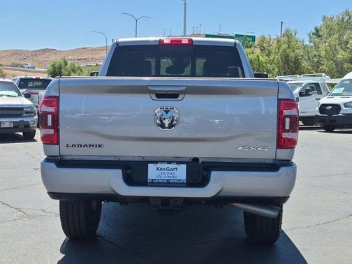 Billet Silver Metallic Clearcoat 2024 RAM 2500 Laramie