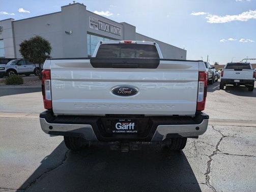 White Platinum Clearcoat Metallic 2019 Ford F-350 Lariat Super Duty