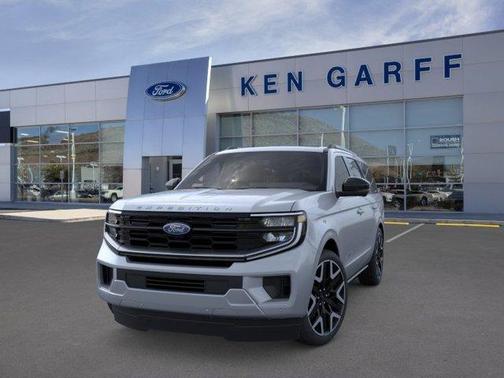 Glacier Gray Metallic 2026 Ford Expedition Platinum