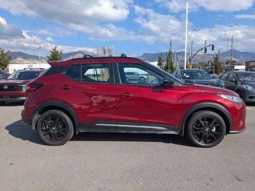 2024 Nissan Kicks SR