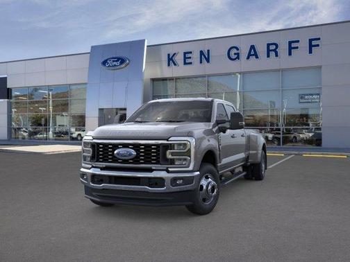 Gray Metallic 2026 Ford F-350 Lariat Super Duty