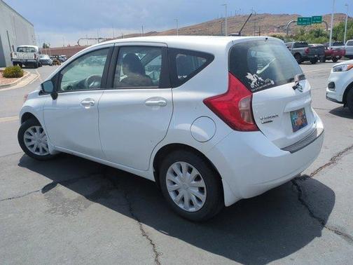 2016 Nissan Versa Note SV