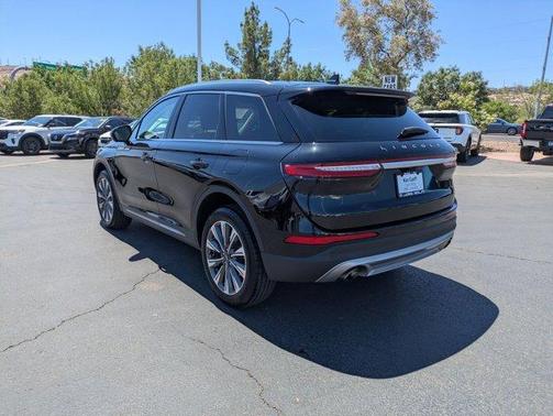 Black Metallic 2022 Lincoln Corsair Reserve
