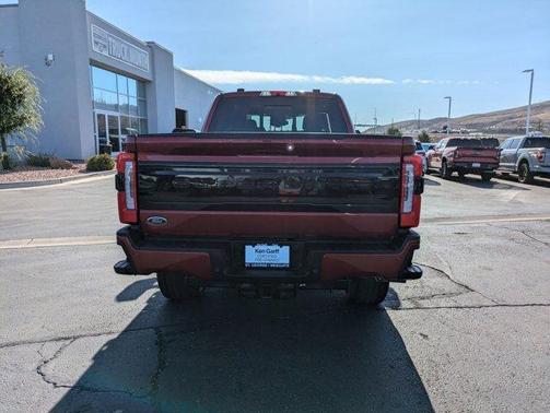 2025 Ford F-250 Platinum