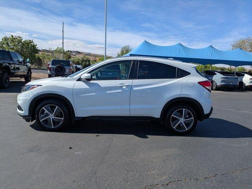 Platinum White Pearl 2022 Honda HR-V EX