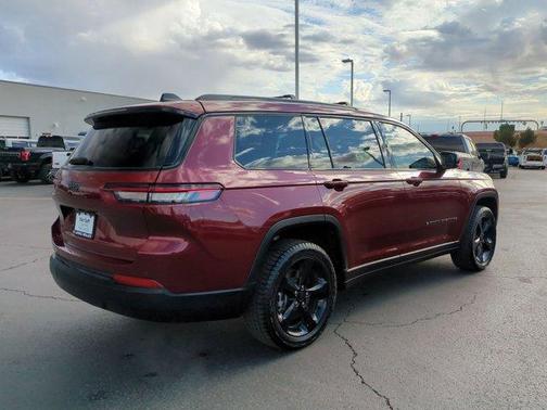 2023 Jeep Grand Cherokee L Laredo
