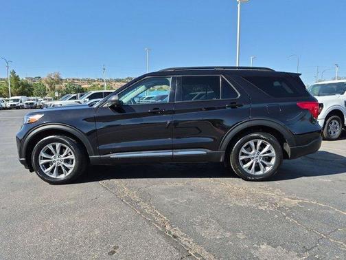 Agate Black Metallic 2023 Ford Explorer XLT