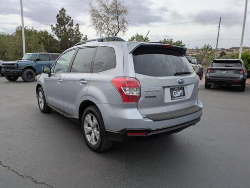 Ice Silver Metallic 2015 Subaru Forester 2.5i Limited