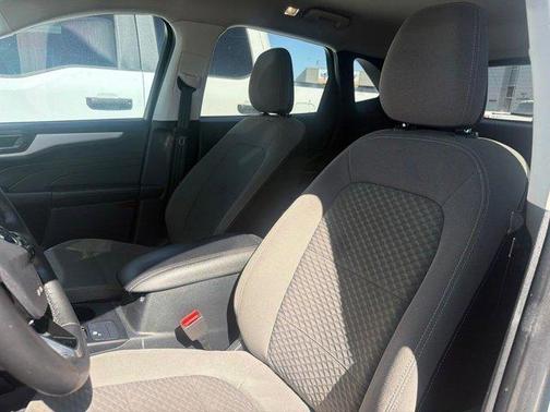 Gray Metallic 2022 Ford Escape SE