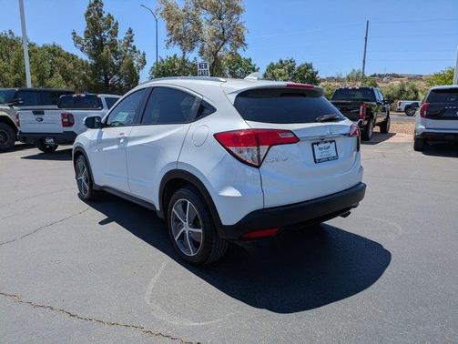 Platinum White Pearl 2021 Honda HR-V EX