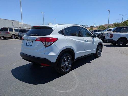 Platinum White Pearl 2021 Honda HR-V EX