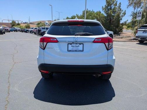 Platinum White Pearl 2021 Honda HR-V EX