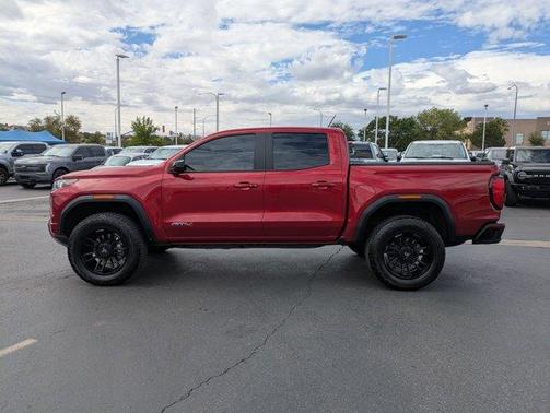2024 GMC Canyon AT4