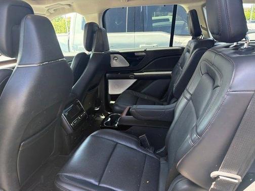Silver Radiance Metallic 2023 Lincoln Aviator Reserve AWD