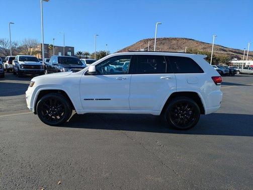 2018 Jeep Grand Cherokee Altitude