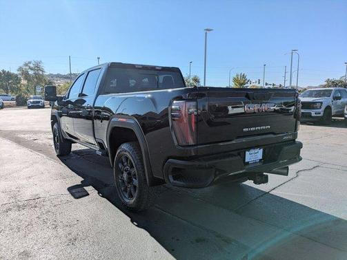 2024 GMC Sierra 2500 AT4