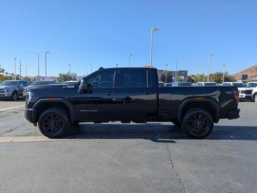2024 GMC Sierra 2500 AT4
