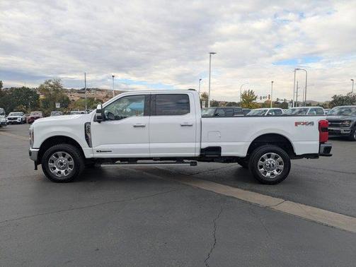 2025 Ford F-350 Lariat Super Duty