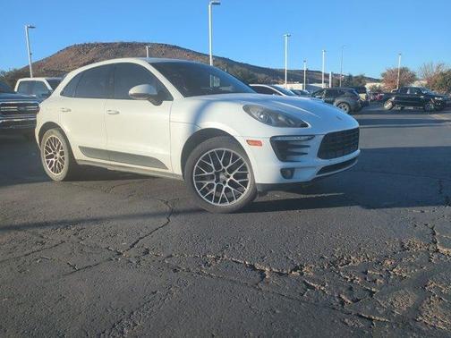 2016 Porsche Macan S