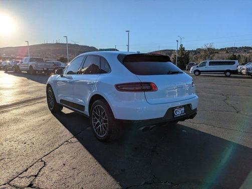 2016 Porsche Macan S