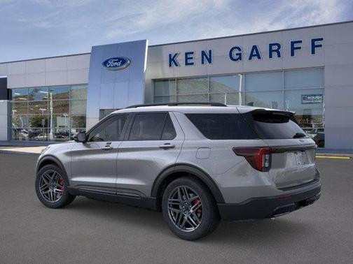 Carbonized Gray Metallic 2026 Ford Explorer ST-Line
