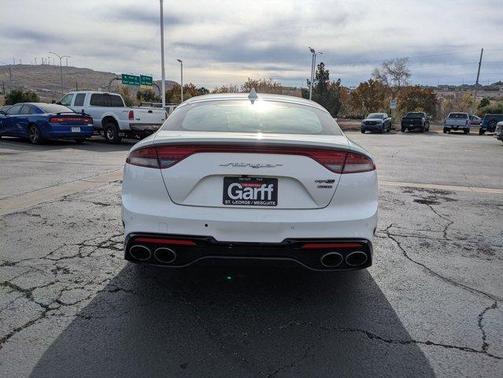 2022 Kia Stinger GT-Line