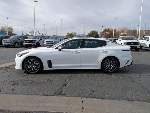 2022 Kia Stinger GT-Line
