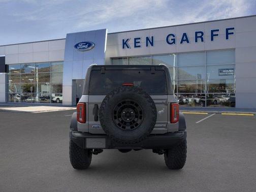 Carbonized Gray Metallic 2026 Ford Bronco Badlands