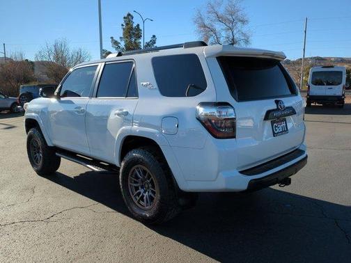 2020 Toyota 4Runner SR5