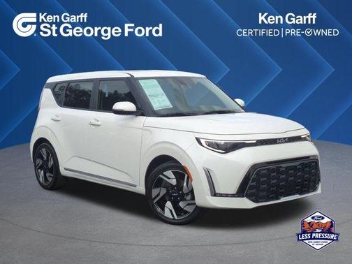 Snow White Pearl 2025 Kia Soul GT-Line 2.0L