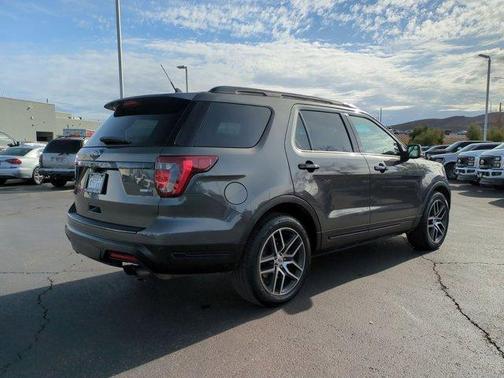 2018 Ford Explorer sport