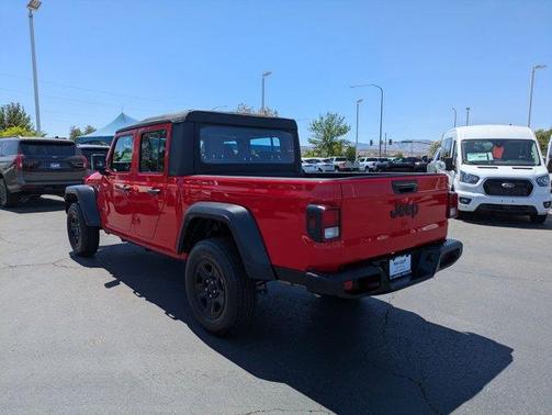Firecracker Red Clearcoat 2023 Jeep Gladiator Sport