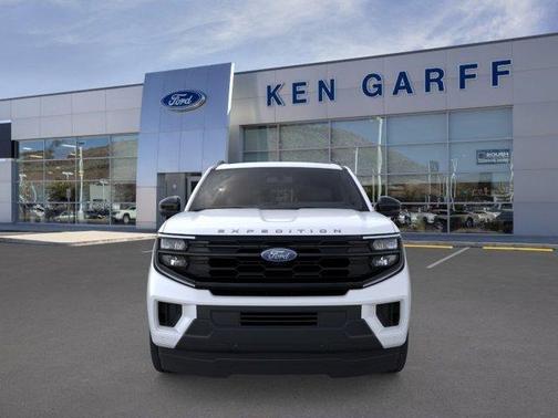 Star White 2026 Ford Expedition Max Active