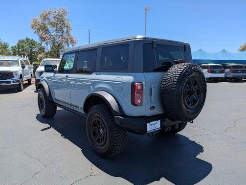 Cactus Green / Gray 2021 Ford Bronco First Edition