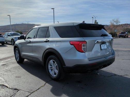 2023 Ford Explorer Base