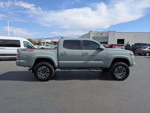 2022 Toyota Tacoma SR