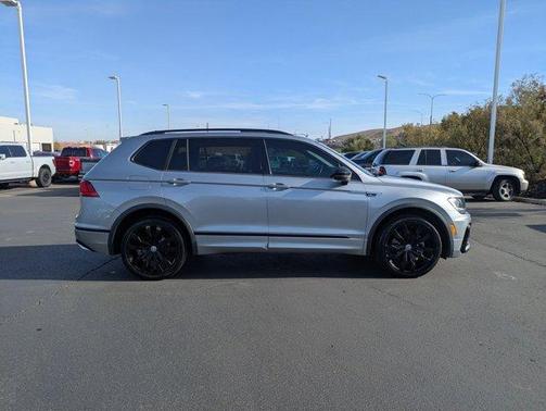 2021 Volkswagen Tiguan 2.0T SE R-Line Black
