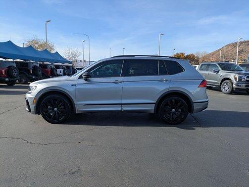 2021 Volkswagen Tiguan 2.0T SE R-Line Black