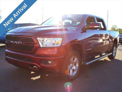2020 RAM 1500 Big Horn Crew Cab 4x4 64' Box