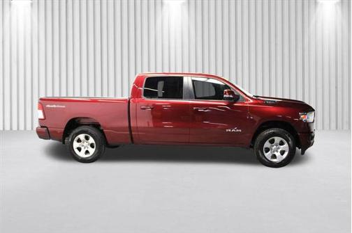 2020 RAM 1500 Big Horn Crew Cab 4x4 64' Box