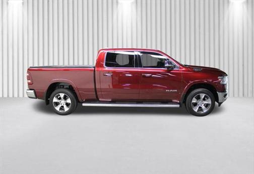 2019 RAM 1500 Laramie Crew Cab 4x4 64' Box
