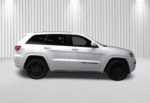 2021 Jeep Grand Cherokee Laredo X 4x4