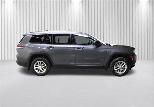 2022 Jeep Grand Cherokee L Laredo 4x4