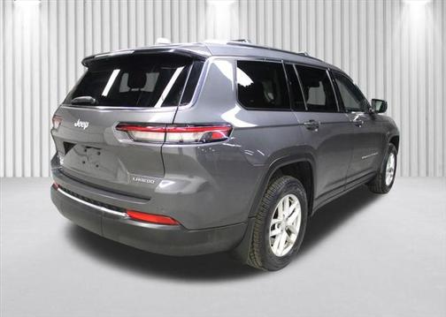 2022 Jeep Grand Cherokee L Laredo 4x4