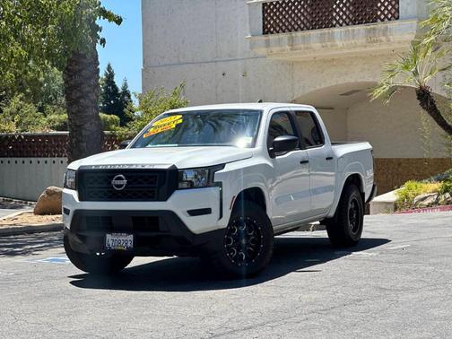 2023 Nissan Frontier S