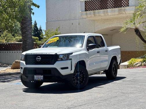 2023 Nissan Frontier S