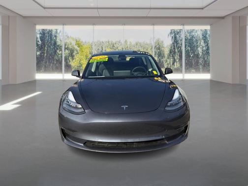 2022 Tesla Model 3 Base